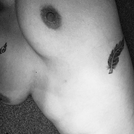 charsworld actrice exclusive img