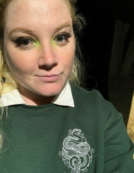 elliskay actrice adulte photos