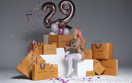 onlyfans populaires et gratuits chaud nu archive