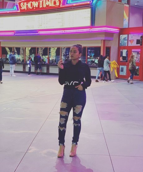 Sukh Bains étoile exclusive img