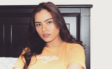 Sukh Bains haut de star du porno galerie