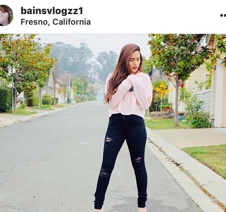 Sukh Bains actrice artistique galerie