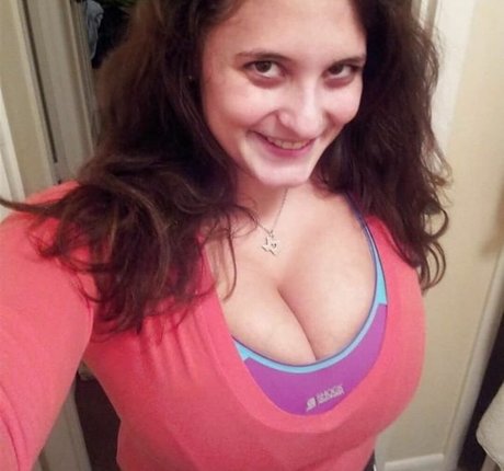 Avery Harwood star du porno sexy img