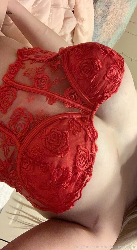 xoxbuttonsbabee actrice de nus photos