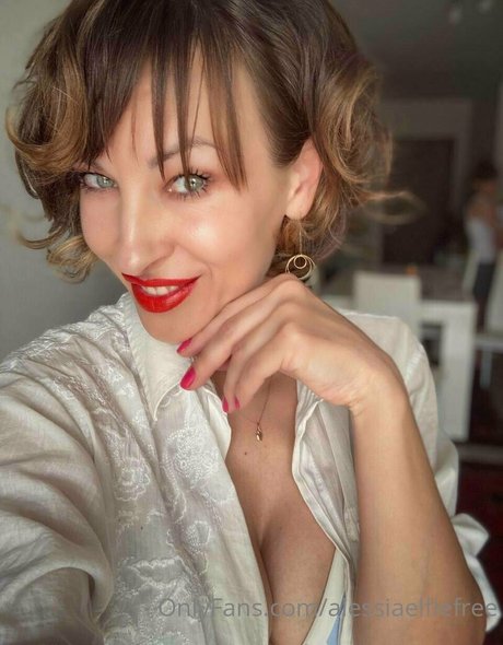 alessiaelfiefree actrice sexy images