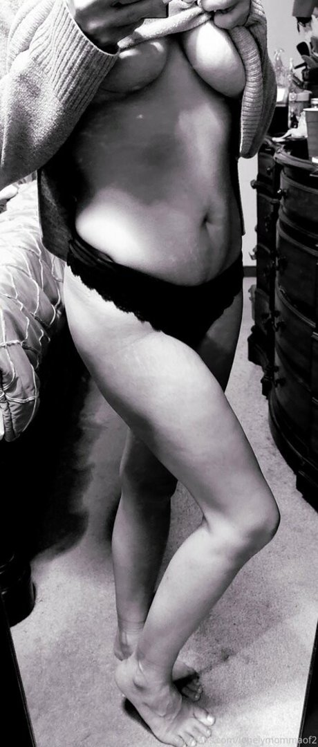 lonelymommaof2 actrice de sexe photo