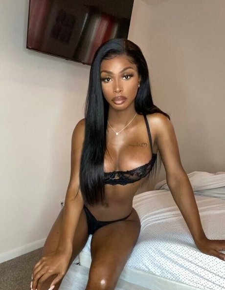 Bianca Cash modèle porno images