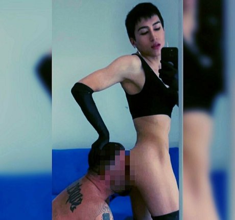 Viper Fierce modèle pornographique photos