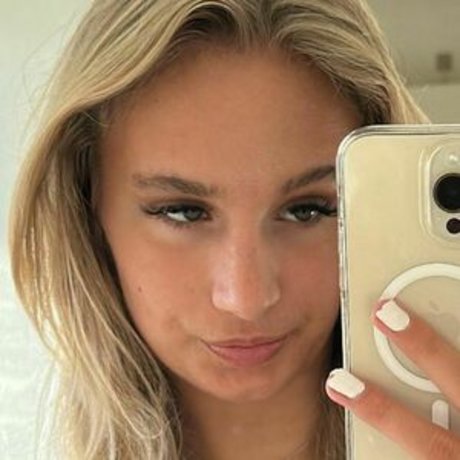 Cecilie Hoyer jolie actrice photo