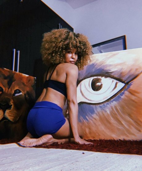 Pumkinwu modèle sexy photos