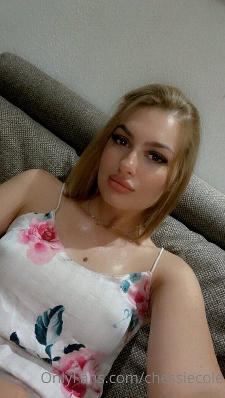 chessiecole actrice porno photos