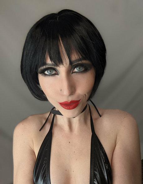 ikuyikuy modèle adulte galeries