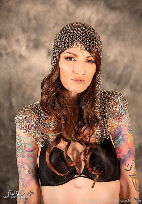 lilymonsterfree modèle érotique des photos