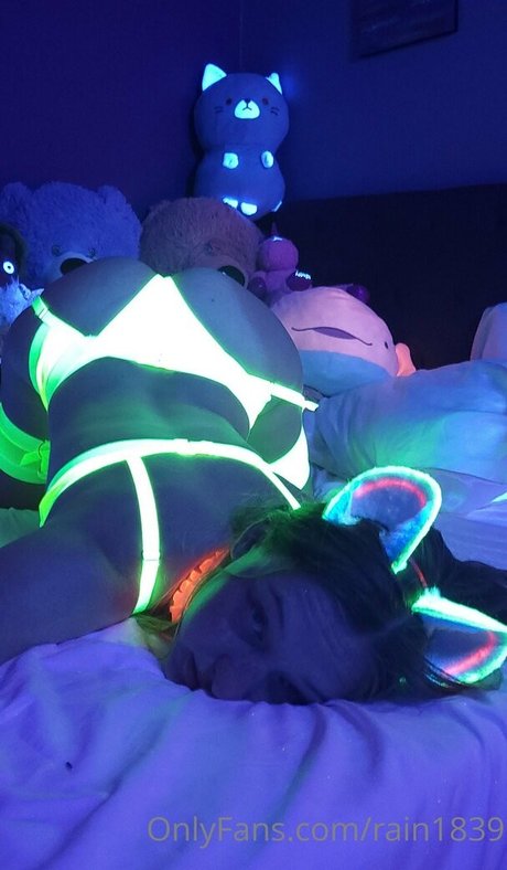 rain1839 actrice de nus img