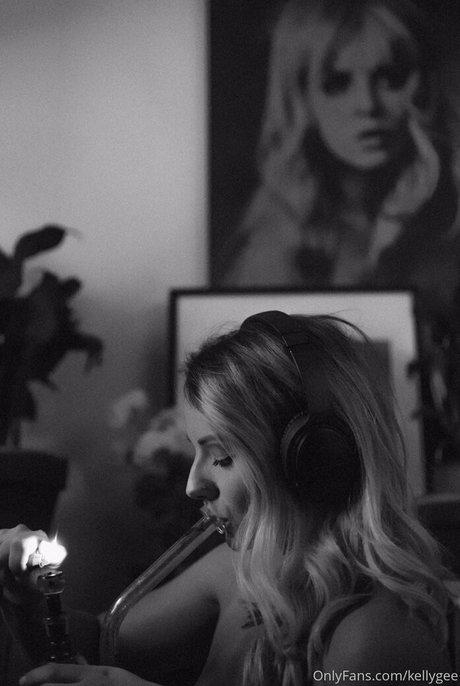 kellygee belle actrice collection