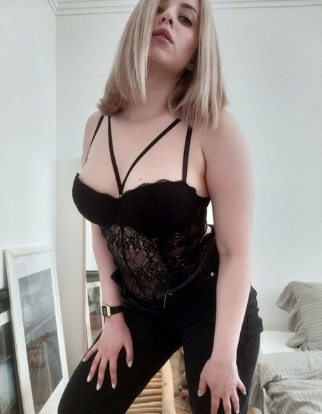 marinalee12 joli modèle galerie