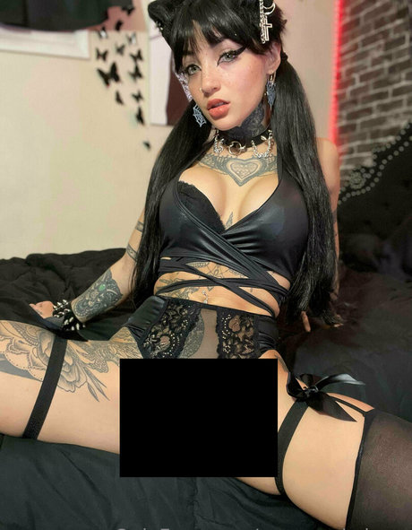 savannahskyex modèle nu photos