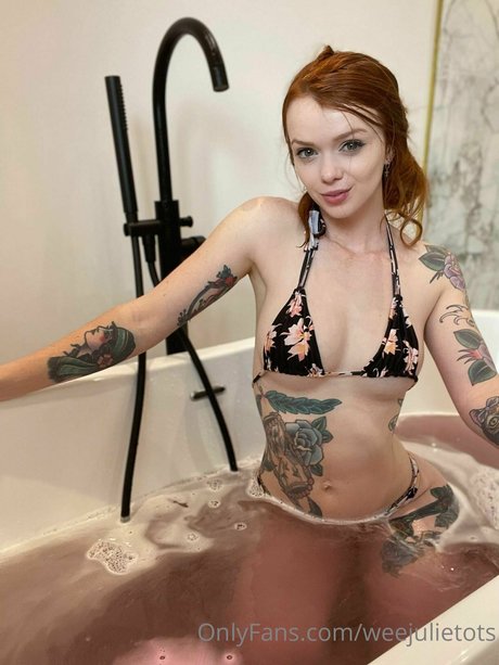 アジア人中出しオンリーファンズ セクシーヌード 写真