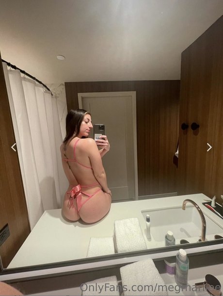 Megan McCarthy ホットなモデル 写真