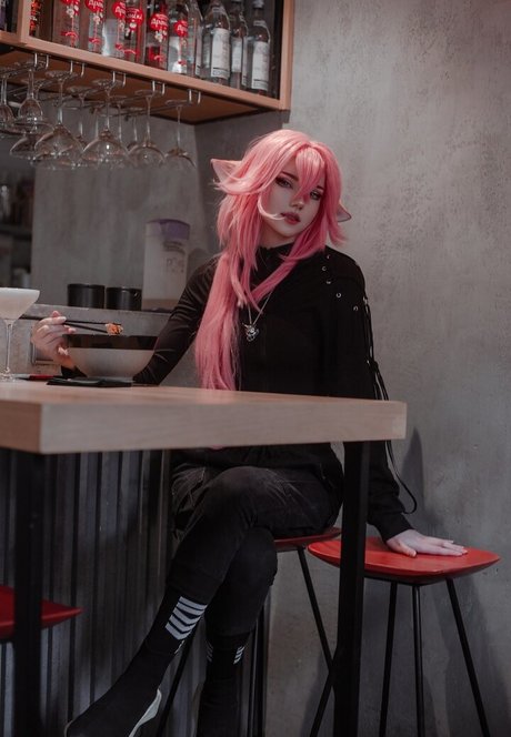 Felvelial 完璧なポルノスター 写真