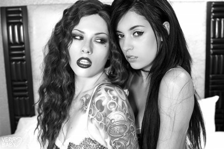 女性のオナニーオンリーファンズ セクシーxxx 写真