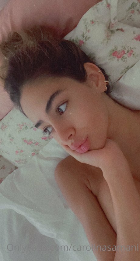 Carolina Samani 裸のポルノスター 写真
