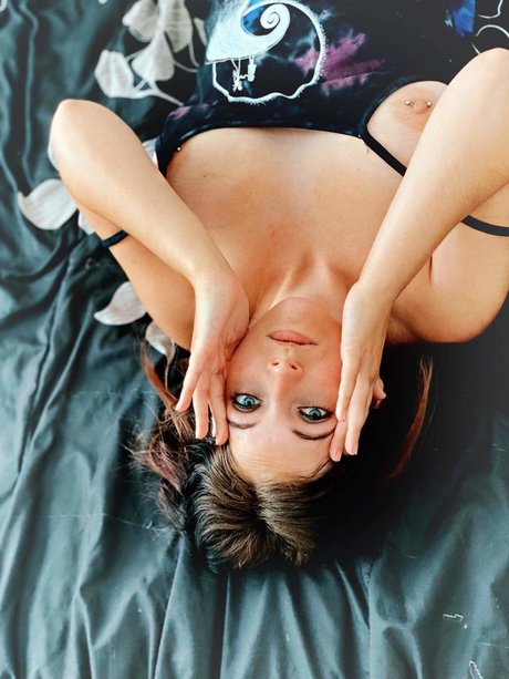 BBC売春婦OnlyFans 無料セクシー ギャラリー