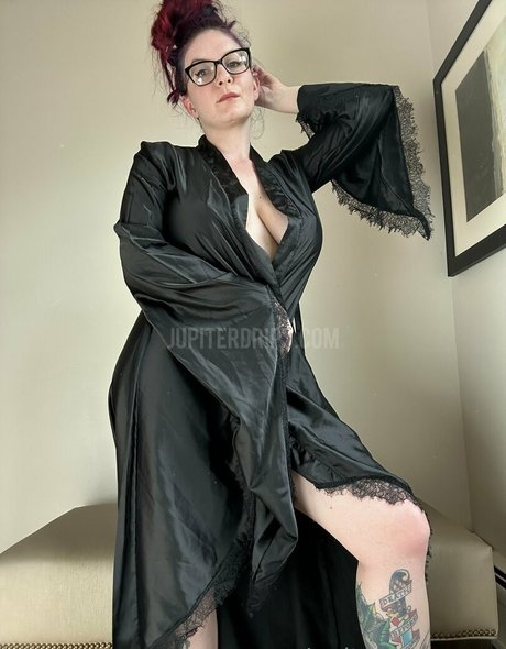 Vera Jupiter ポルノスター ホット 写真