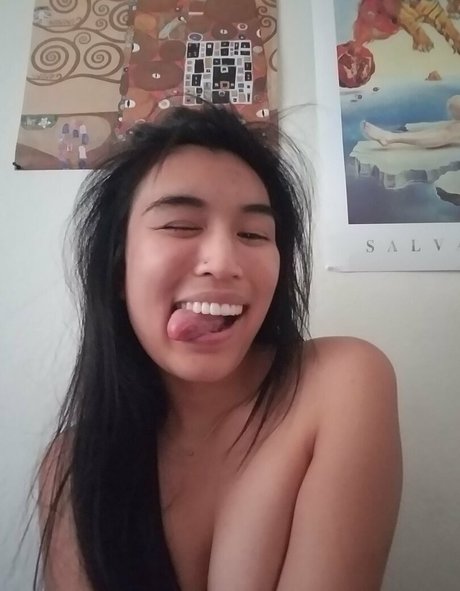 Ava Tran 最高のポルノスター ギャラリー