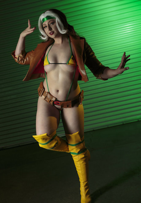 Feisty Vee profile image
