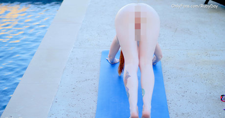 黒檀のシャワー OnlyFans 無料裸 画像