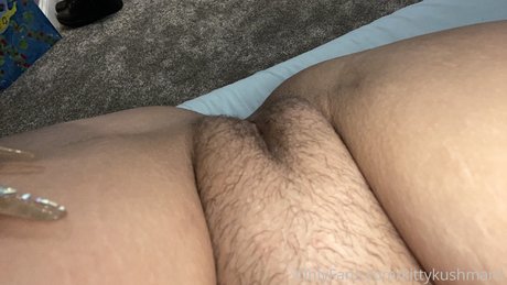 Kitty Kushman ポルノスター 美しい 写真