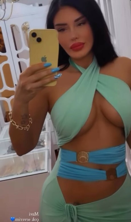 Ebru Polat 無料女優 写真