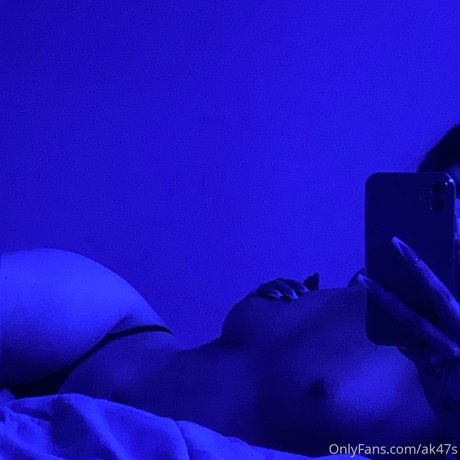 Phattsie ホットモデル 写真
