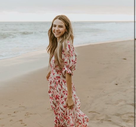 Bobbi Althoff 完璧なモデル 写真