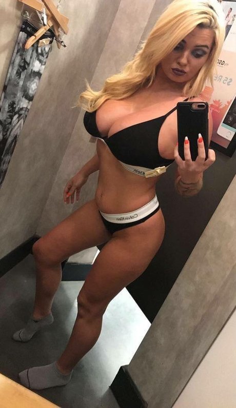 Tiffany White 可愛い女優 写真
