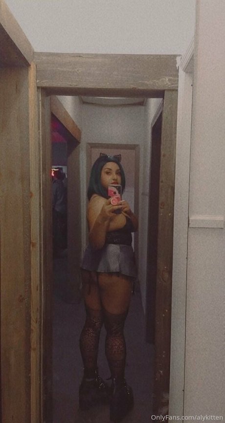 raeraejiggles ホット女優 写真