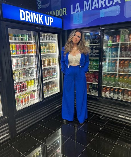 Larissa Cambusano トップポルノスター 写真