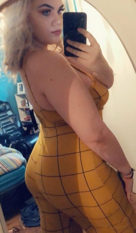 Molly Georgia Leach ポルノ女優 ギャラリー