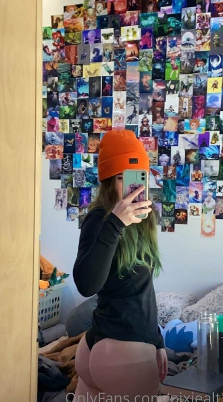pixiealt top profile image