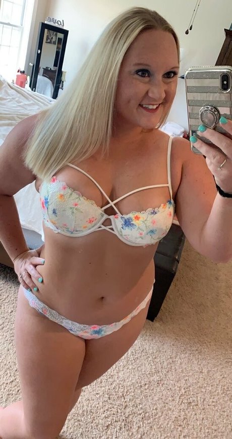 bbfans エロティックなポルノスター 写真