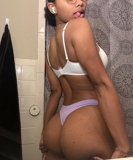 Jasmine Mitchell アートスター 画像
