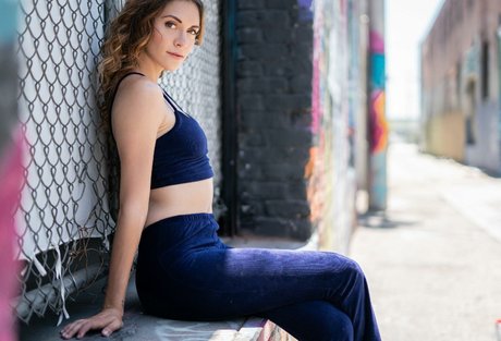 Alyson Stoner ポルノスター 画像