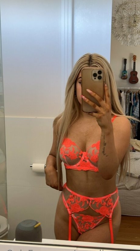 annalise may ヌードのポルノスター 写真
