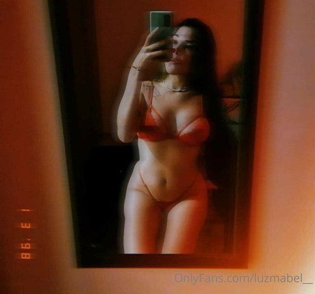 ladoncellakerana アダルト女優 写真