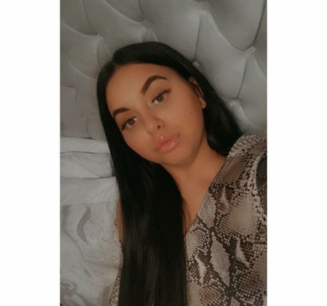 meg bxxx ポルノスター 美しい 写真