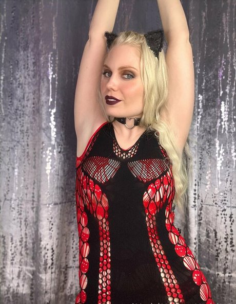 ittybittyprettykitty セックス女優 写真