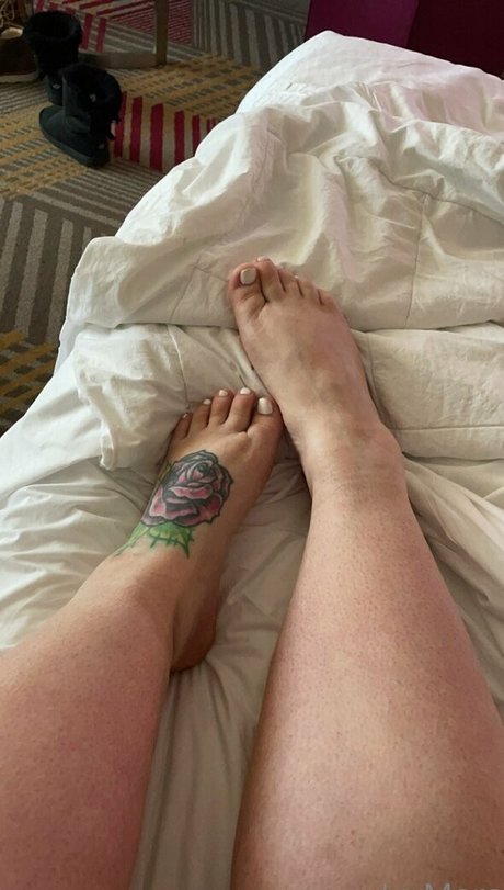 breedable wh0r3 セクシーモデル 写真