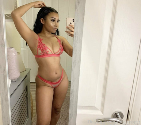 coco cooper top profile image
