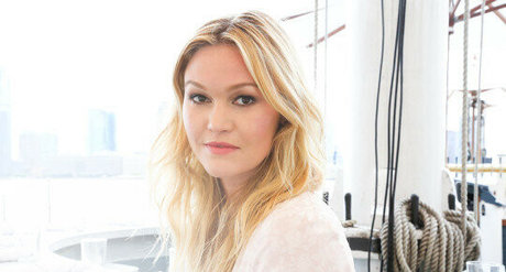 Julia Stiles ポルノモデル 写真